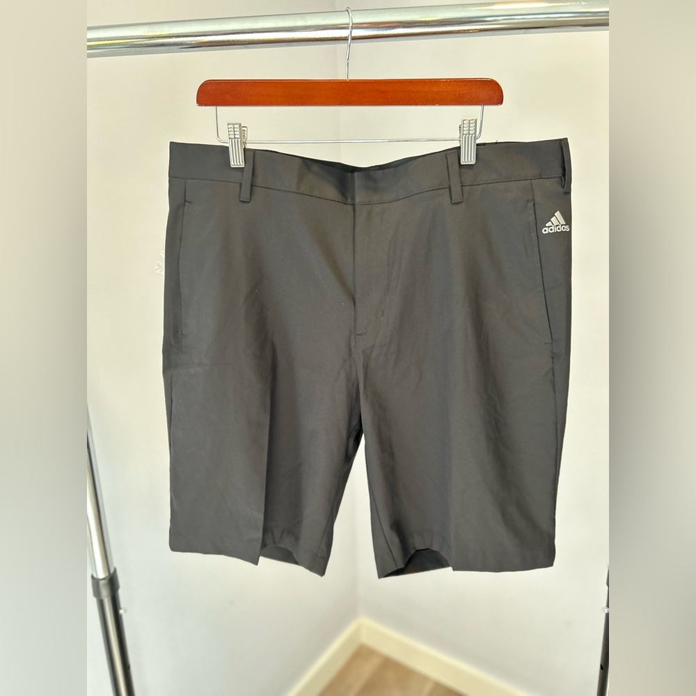 NEW ADIDAS men's shorts. Size 38